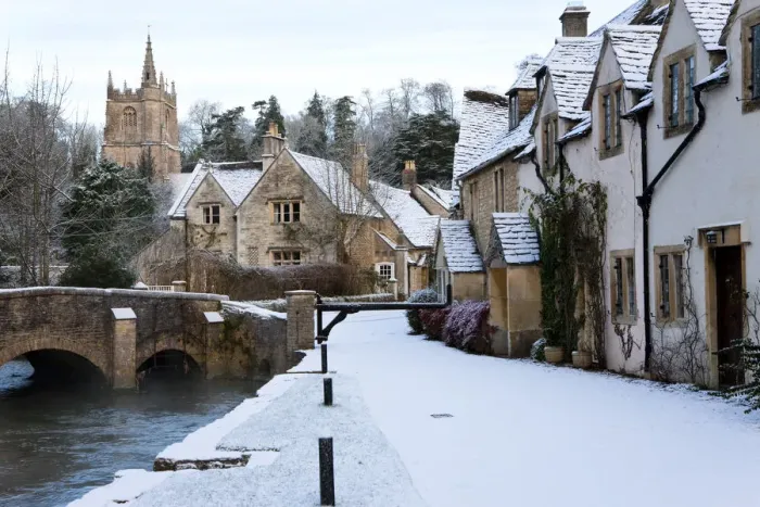Framed Print : Castle Combe in the snow, Cotswolds, Wiltshire Framed Print : Castle Combe in the snow, Cotswolds, Wiltshire