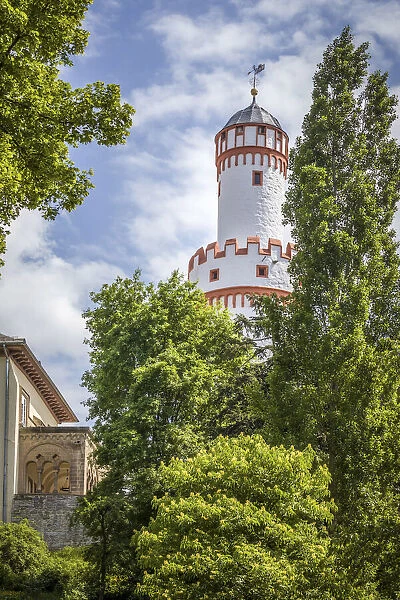 Castle park of Bad Homburg vor der Hohe with White Tower, Taunus, Hesse, Germany