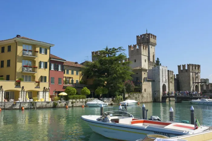 Framed Print : Castle in Sirmione, Lake Garda, Italy Framed Print : Castle in Sirmione, Lake Garda, Italy