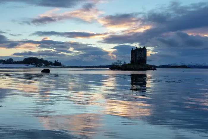 Framed Print : Castle Stalker, Loch Laich, ner Port Appin, Highland, Scotland Framed Print : Castle Stalker, Loch Laich, ner Port Appin, Highland, Scotland