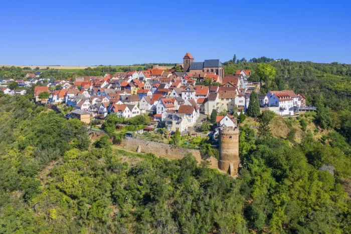 Framed Print : Castle village Neuleiningen near Grunstadt, Palatinate wine road, Rhineland-Palatinate, Germany Framed Print : Castle village Neuleiningen near Grunstadt, Palatinate wine road, Rhineland-Palatinate, Germany