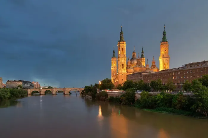 Framed Print : Cathedral-Basilica of Our Lady of the Pillar along the Ebro River, Zaragoza, Aragon, Spain Framed Print : Cathedral-Basilica of Our Lady of the Pillar along the Ebro River, Zaragoza, Aragon, Spain