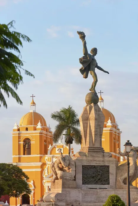 Framed Print : The Cathedral Basilica of St. Mary and the Freedom Monument in the Plaza de Armas'of Trujillo, La Libertad, Peru Framed Print : The Cathedral Basilica of St. Mary and the Freedom Monument in the Plaza de Armas'of Trujillo, La Libertad, Peru