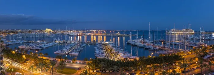 Framed Print : Cathedral La Seu and harbour, Palma, Mallorca (Majorca), Balearic Islands, Spain