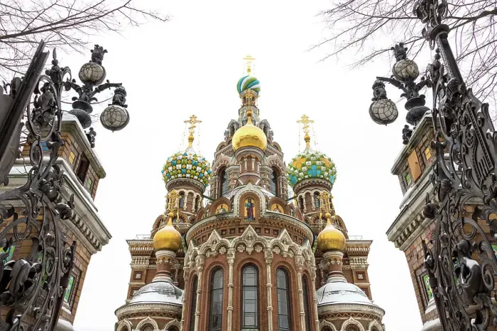 Framed Print : Cathedral Savior on the Spilled Blood (Khram Spasa na Krovi) as seen through the gates of the Mikhailovsky Garden (Mikhailovsky Sad), Saint Petersburg, Russia Framed Print : Cathedral Savior on the Spilled Blood (Khram Spasa na Krovi) as seen through the gates of the Mikhailovsky Garden (Mikhailovsky Sad), Saint Petersburg, Russia