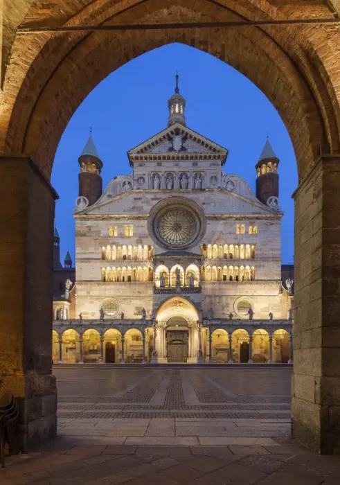 Framed Print : Cathedral square, Cremona, Lombardy, Italy Framed Print : Cathedral square, Cremona, Lombardy, Italy