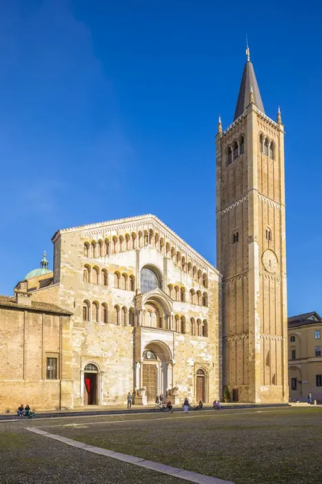 Framed Print : Cattedrale di Parma, Parma, Emilia-Romagna, Italy Framed Print : Cattedrale di Parma, Parma, Emilia-Romagna, Italy