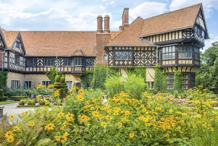 Framed Print : Cecilienhof Palace, Potsdam, Brandenburg, Germany Framed Print : Cecilienhof Palace, Potsdam, Brandenburg, Germany