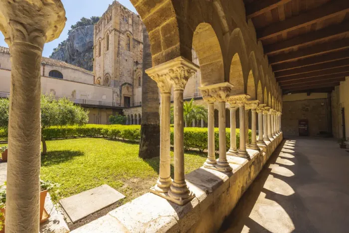 Framed Print : Cefalu, Sicily, Italy. Cloister of the Cefalu Cathedral Framed Print : Cefalu, Sicily, Italy. Cloister of the Cefalu Cathedral