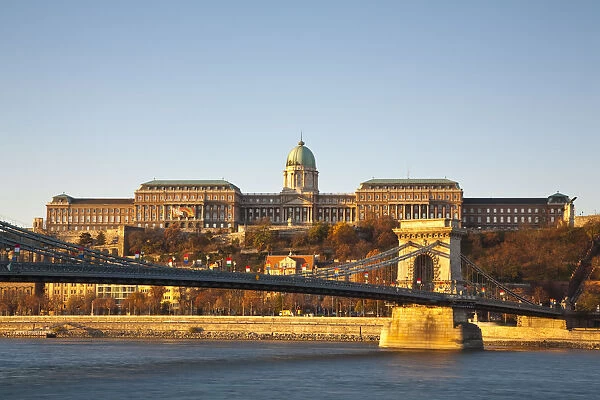Chain Bridge & Royal Palace on Castle Hill, Budapest, Hungary, RF