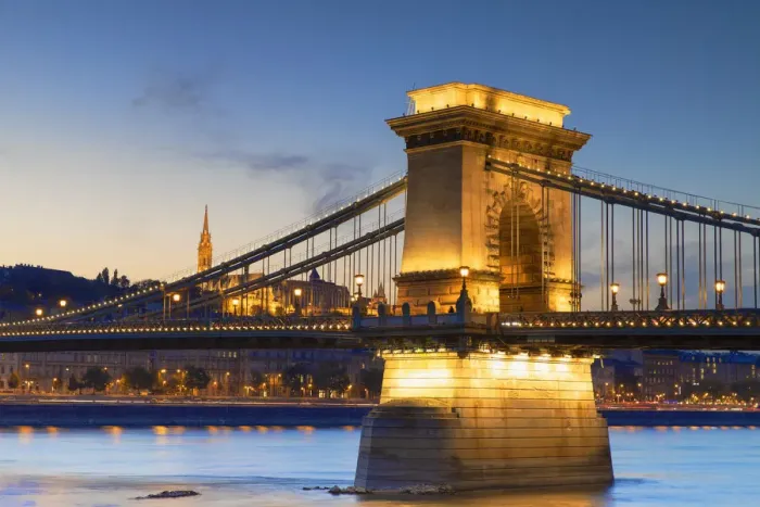 Framed Print : Chain Bridge (Szechenyi Bridge) at sunset, Budapest, Hungary Framed Print : Chain Bridge (Szechenyi Bridge) at sunset, Budapest, Hungary