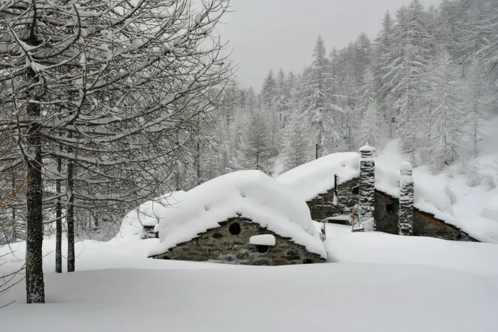 Framed Print : Chalet, mountain village covered by snow, Close to Ceresole Reale, Piedmont, Italy
