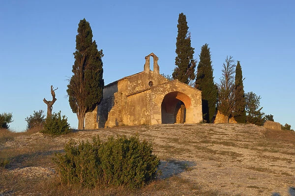 Chapel Sainte-Sixte, Eyragues, Provence, Provence-Alpes-Cote d Azur, Alpes de Haute Provence, Provence, South France, France
