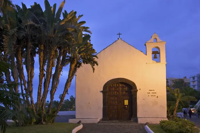 Framed Print : Chapel San Telmo, Puerto de la Cruz, Teneriffa, Kanarische Inseln, Spanien Framed Print : Chapel San Telmo, Puerto de la Cruz, Teneriffa, Kanarische Inseln, Spanien