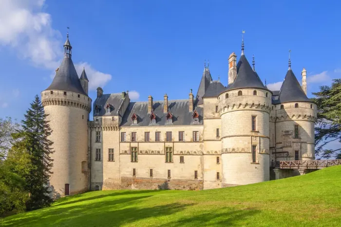 Framed Print : Chateau Chaumont, UNESCO World Heritage Site, Val de Loire, Chaumont-sur-Loire, Loire-et-Cher, Centre, France Framed Print : Chateau Chaumont, UNESCO World Heritage Site, Val de Loire, Chaumont-sur-Loire, Loire-et-Cher, Centre, France