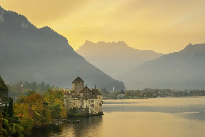 Framed Print : Chateau de Chillon, Dents du Midi & Lake Geneva (Lac Leman), Vaud, Switzerland Framed Print : Chateau de Chillon, Dents du Midi & Lake Geneva (Lac Leman), Vaud, Switzerland