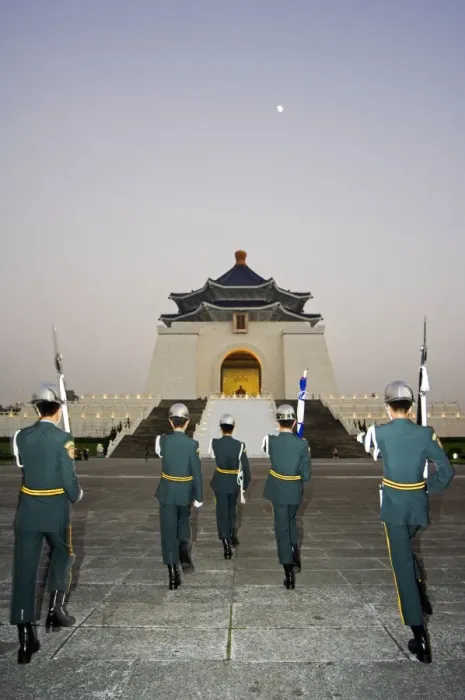 Framed Print : Chiang Kai-shek Memorial Hall Framed Print : Chiang Kai-shek Memorial Hall