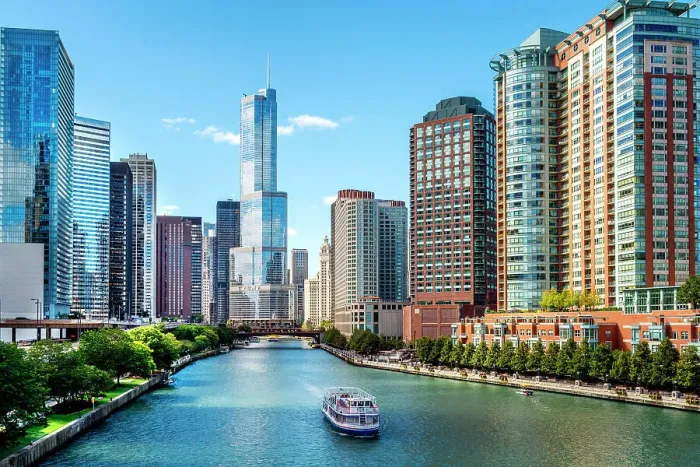 Framed Print : Chicago River and River walk, view to Trump Tower Chicago, Illinois, Midwest, USA Framed Print : Chicago River and River walk, view to Trump Tower Chicago, Illinois, Midwest, USA