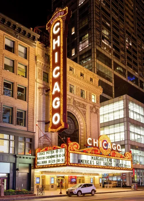 Framed Print : Chicago Theatre, in The Loop, Chicago, Illinois, Midwest, USA Framed Print : Chicago Theatre, in The Loop, Chicago, Illinois, Midwest, USA