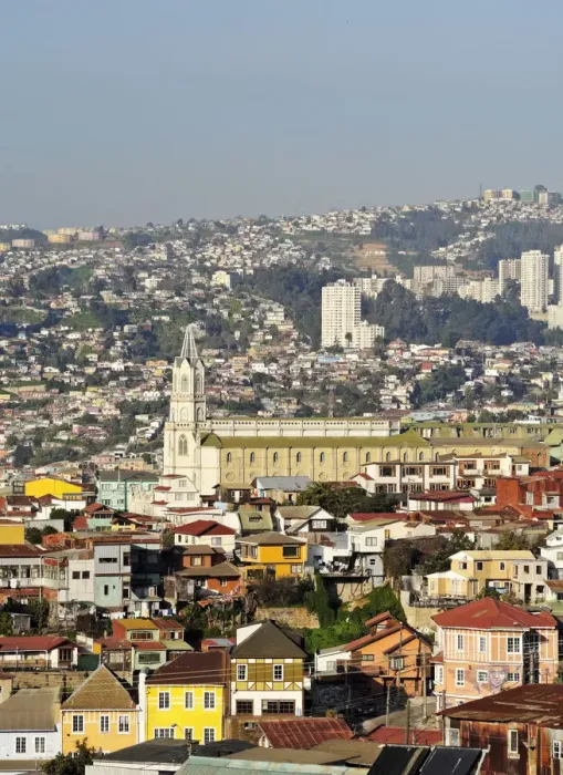 Framed Print : Chile, Cityscape of Valparaiso Framed Print : Chile, Cityscape of Valparaiso