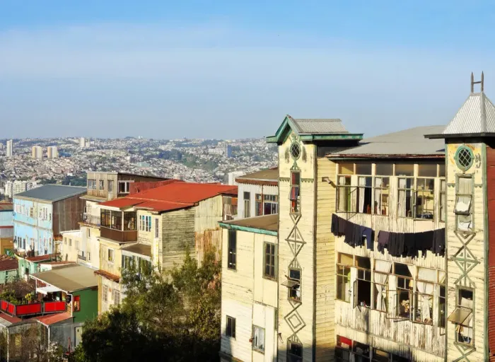 Framed Print : Chile, Cityscape of Valparaiso Framed Print : Chile, Cityscape of Valparaiso