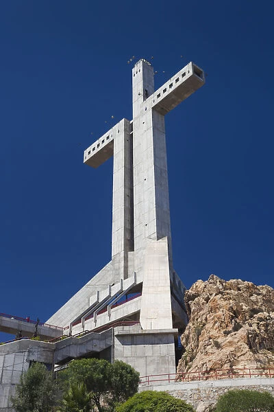 Chile, Coquimbo, Cruz del III Milenio, millenial cross monument
