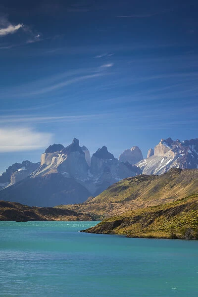 Chile, Magallanes Region, Torres del Paine National Park, Lago Pehoe, landscape