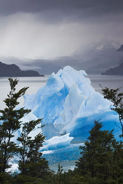 Chile, Magallanes Region, Torres del Paine National Park, Lago Grey, glacial ice