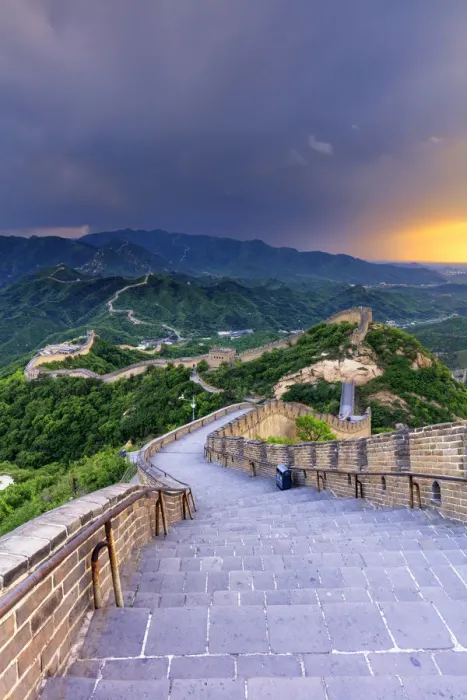 Framed Print : China, Beijing, Great wall of Badaling, sunset on the great wall Framed Print : China, Beijing, Great wall of Badaling, sunset on the great wall