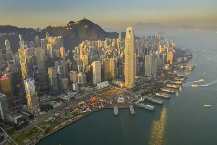 Framed Print : China, Hong Kong, Victoria Harbour and Hong Kong Island skyline Framed Print : China, Hong Kong, Victoria Harbour and Hong Kong Island skyline