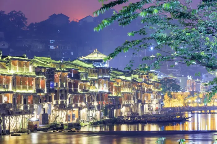 Framed Print : China, Hunan province, Fenghuang, riverside houses Framed Print : China, Hunan province, Fenghuang, riverside houses