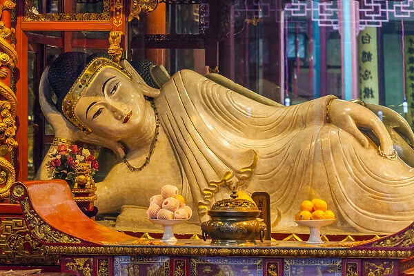 China, Shanghai, Jade Buddha Temple, Buddha Statues in The Great Hall