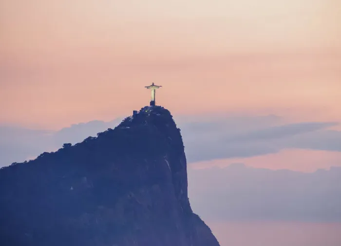 Framed Print : Christ the Redeemer and Corcovado Mountain at sunrise, Rio de Janeiro, Brazil Framed Print : Christ the Redeemer and Corcovado Mountain at sunrise, Rio de Janeiro, Brazil
