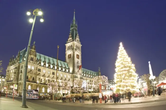 Framed Print : Christmas Market, Rathaus, Hamburg, State of Hamburg, Germany