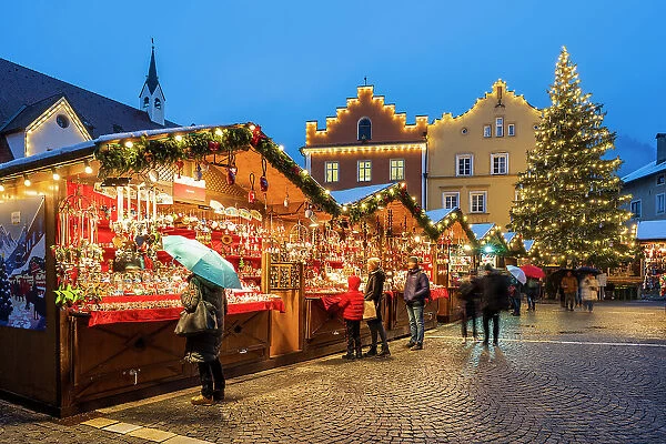 Christmas market, Sterzing-Vipiteno, South Tyrol, Italy