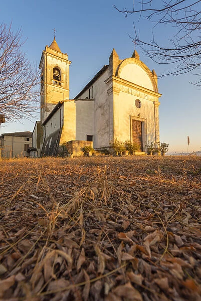 Church of San Lorenzo Martire, Valle del Torrente Ghiaia Coppa, Oltrepo Pavese