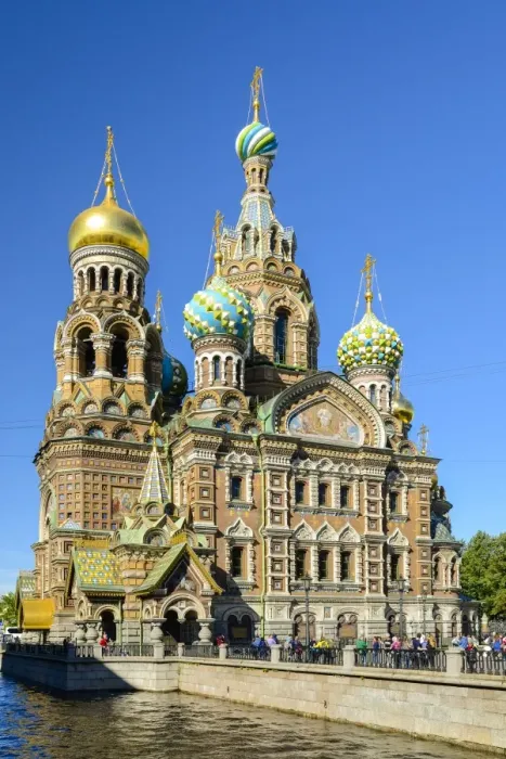 Framed Print : Church of our Saviour on the spilled blood on Griboedov Canal, Saint Petersburg, Russia Framed Print : Church of our Saviour on the spilled blood on Griboedov Canal, Saint Petersburg, Russia