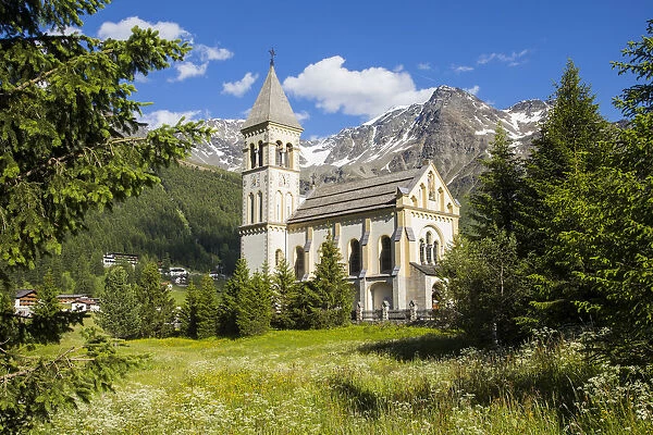 The church of Solda during summer. Solda, Bolzano, Trentino Alto Adige, Italy
