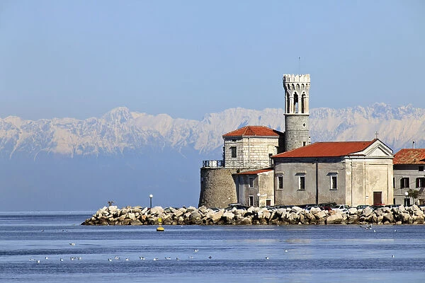 Church of St. Klement and the Punta Lighthouse, Piran, Primorska, Adriatic Coast