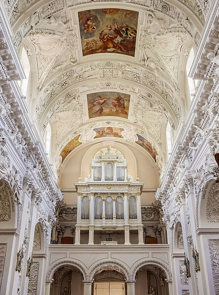 Church of St. Peter and St. Paul, interior, Vilnius, Lithuania