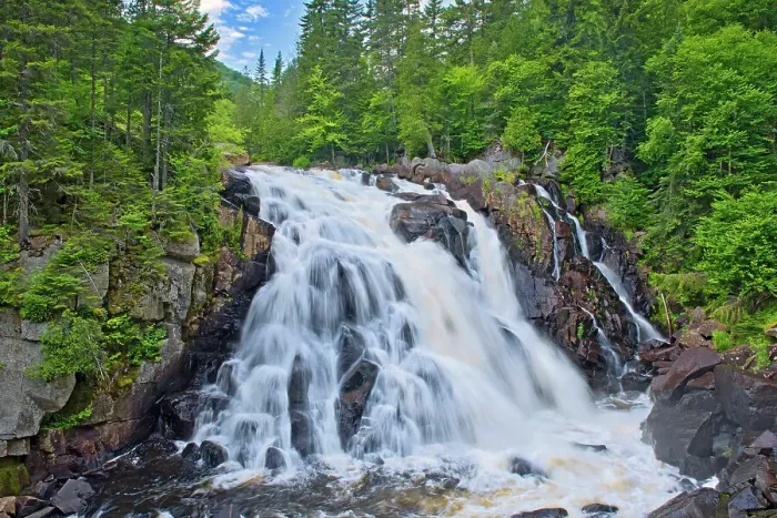Framed Print : Chute du Diable. This is a provincial parc, not a true federal park. Parc national du Mont-Tremblant, Quebec, Canada Framed Print : Chute du Diable. This is a provincial parc, not a true federal park. Parc national du Mont-Tremblant, Quebec, Canada