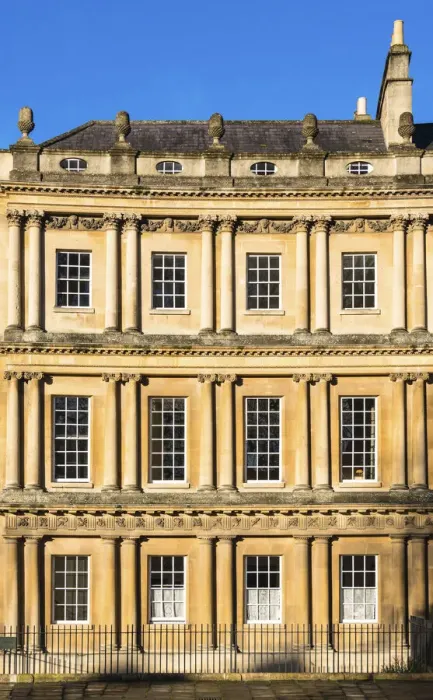 Framed Print : The Circus, a historic ring of large townhouses in Bath, Somerset, England Framed Print : The Circus, a historic ring of large townhouses in Bath, Somerset, England