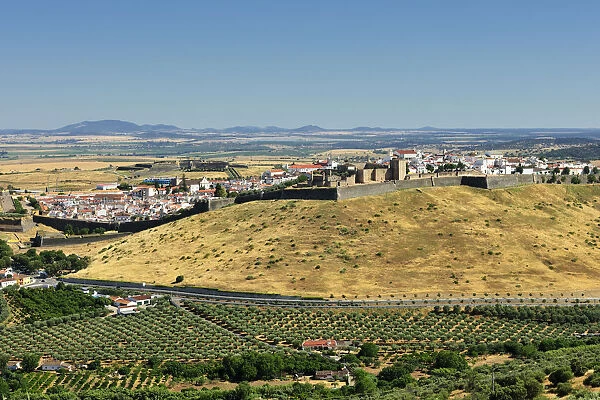 The city of Elvas. These bastions surround all the city, making them the biggest artillery