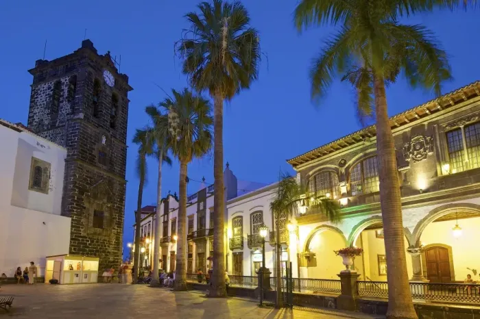 Framed Print : City Hall, Plaza de Espagna, Santa Cruz de la Palma, La Palma, Canaries, Spain Framed Print : City Hall, Plaza de Espagna, Santa Cruz de la Palma, La Palma, Canaries, Spain