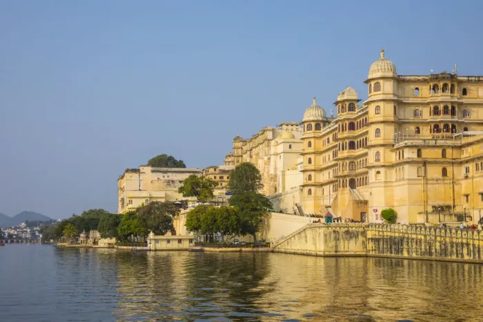 Framed Print : City Palace & Lake Pichola, Udaipur, Rajasthan, India