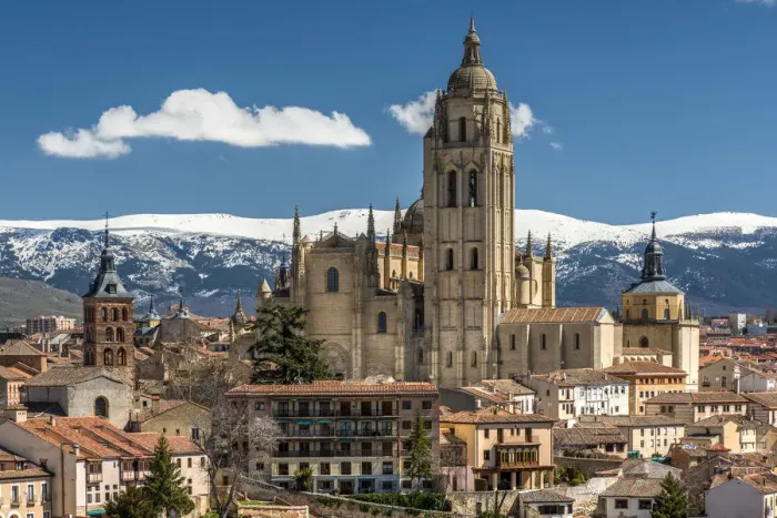 Framed Print : City skyline with the Gothic Cathedral and the snowy mountains of Sierra de Guadarrama Framed Print : City skyline with the Gothic Cathedral and the snowy mountains of Sierra de Guadarrama