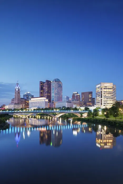 Framed Print : City skyline and Skioto River, Columbus, Ohio, USA Framed Print : City skyline and Skioto River, Columbus, Ohio, USA
