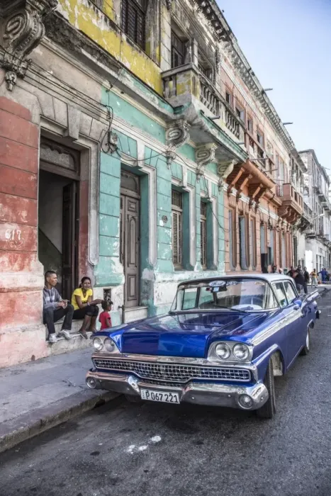 Framed Print : Classic 50s america car in the streets of Centro Habana, Havana, Cuba Framed Print : Classic 50s america car in the streets of Centro Habana, Havana, Cuba