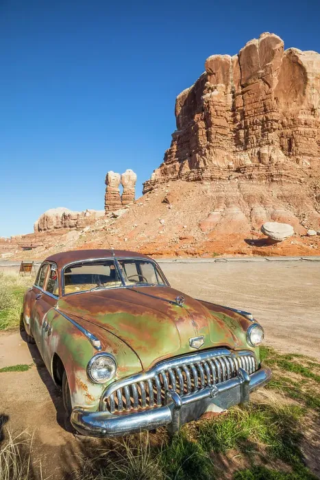 Framed Print : Classic 50's car, Twin Rocks, Cow Canyon Trading post, Bluff, Utah, USA Framed Print : Classic 50's car, Twin Rocks, Cow Canyon Trading post, Bluff, Utah, USA