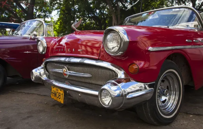 Framed Print : Classic American Car (Buick), Havana, Cuba